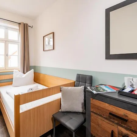 בית הארחה Gaestehaus Am Storchenturm