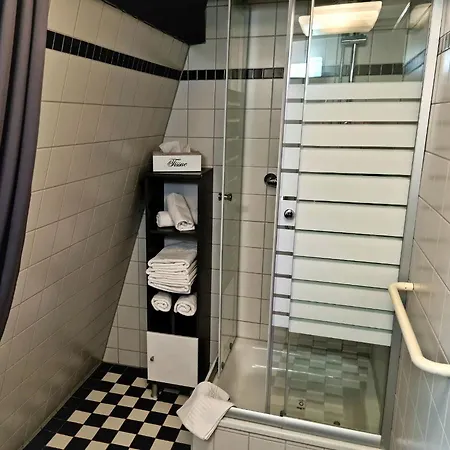 Penzion Gaestehaus Am Storchenturm 3*