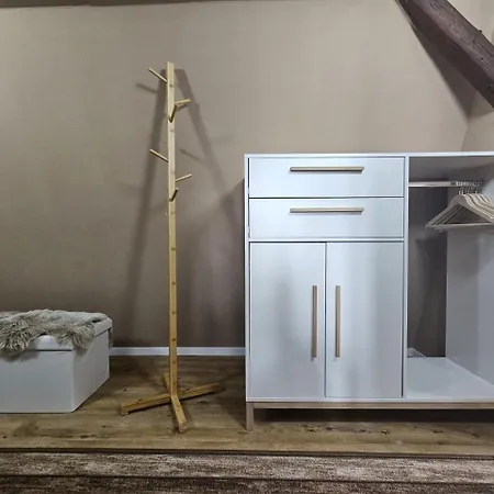 בית הארחה Gaestehaus Am Storchenturm