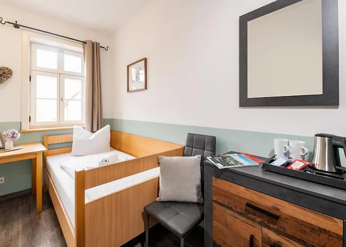 Konukevi Gaestehaus Am Storchenturm