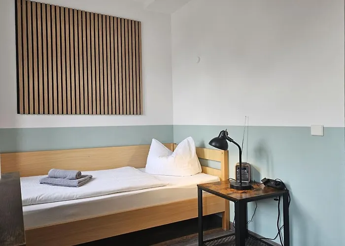 Konukevi Gaestehaus Am Storchenturm